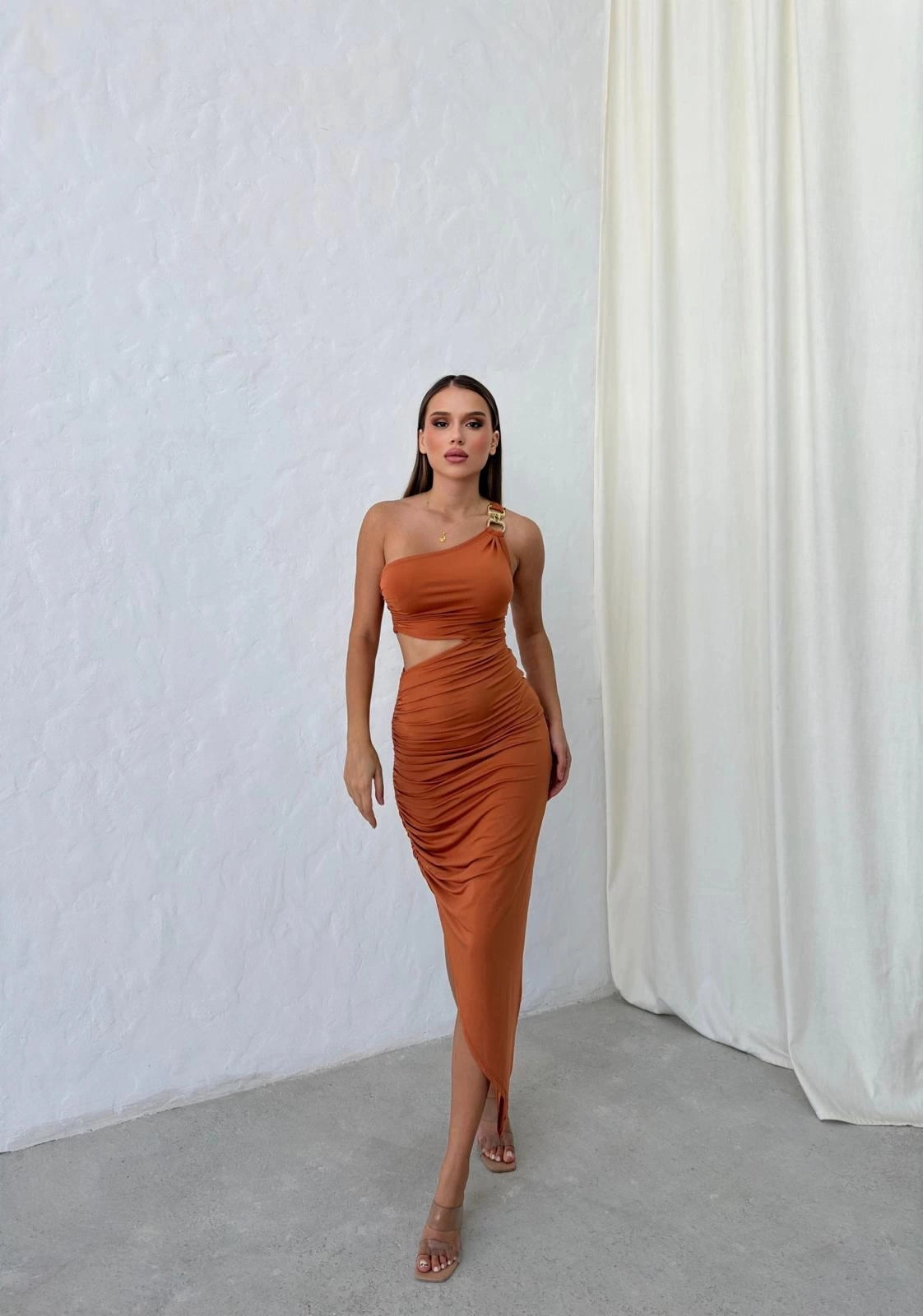 ACCESSORY DETAIL ONE SHOULDER WAIST LOWER CUT SANDY DRESS ORANGE
