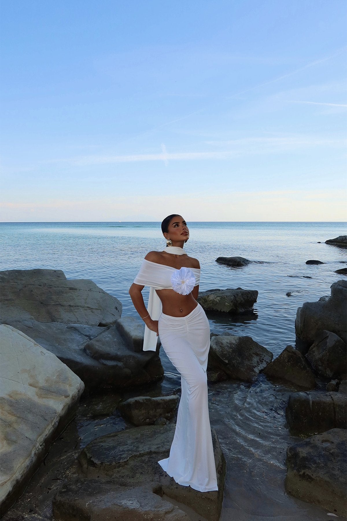 White Lotus Two Piece Suit ATE-1614