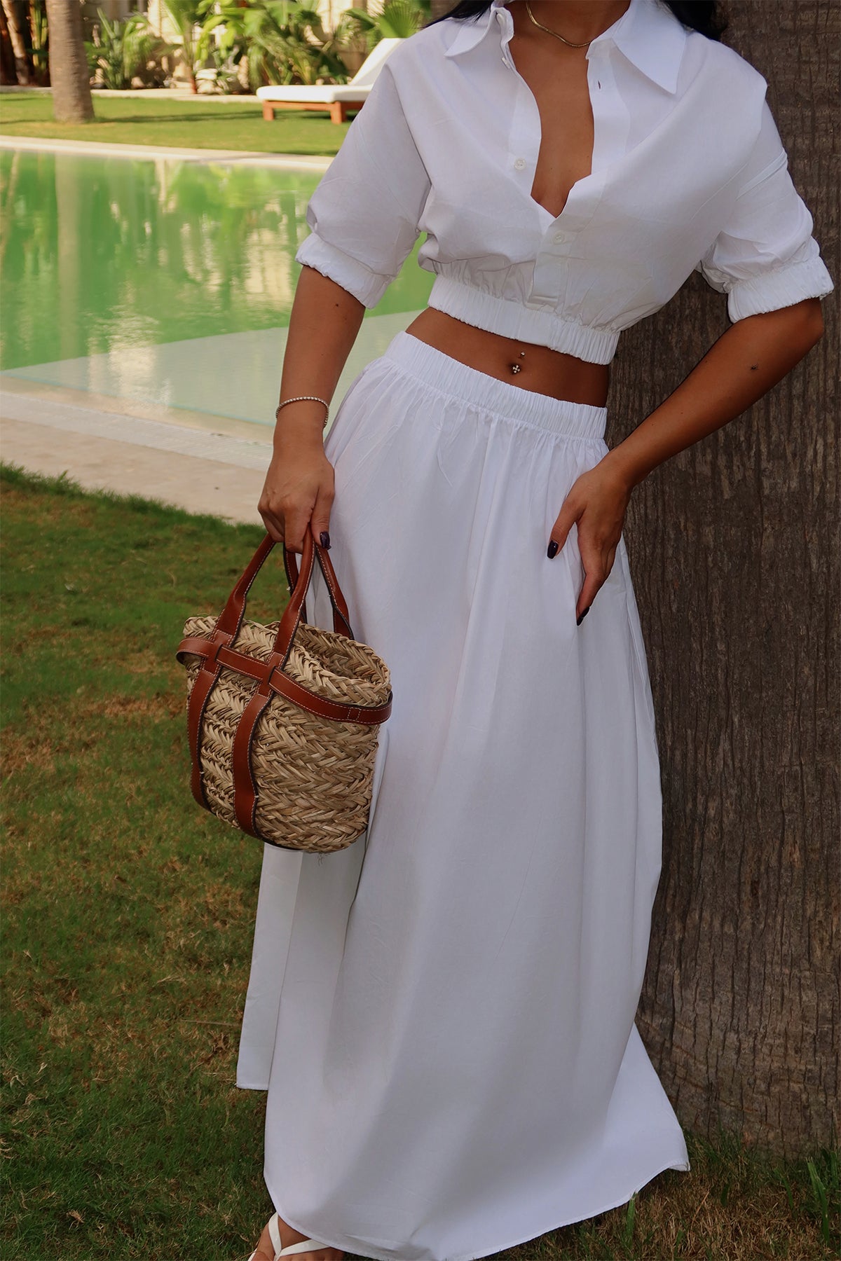 White Neolda Suit ATE-1626