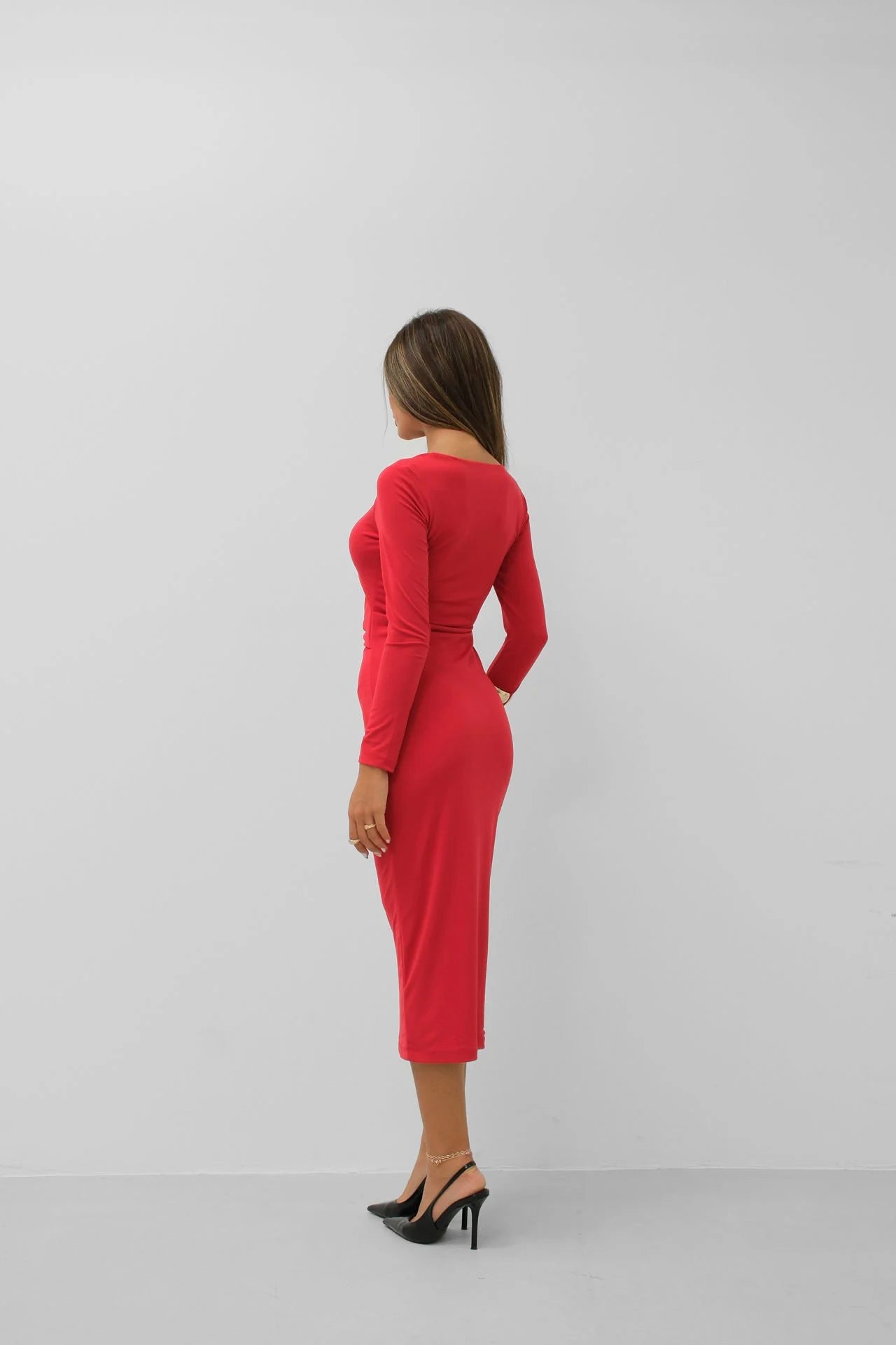 Knot Detailed Midi Length Red Dress